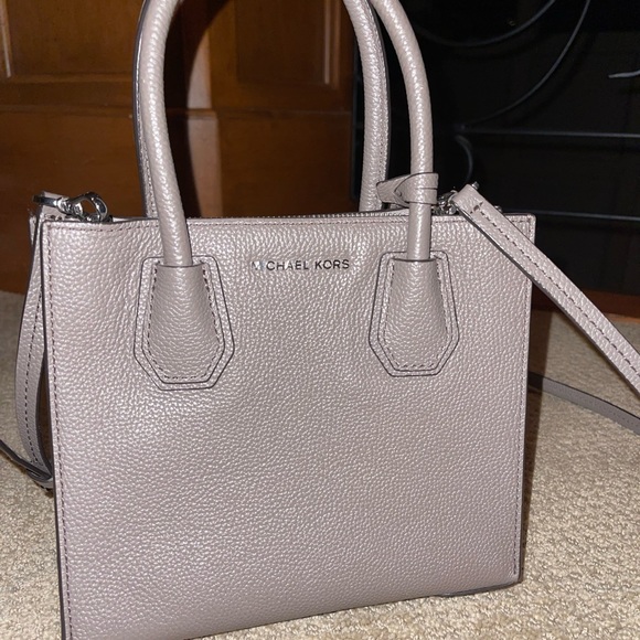 Brown Michael Kors Purse - Picture 1 of 1